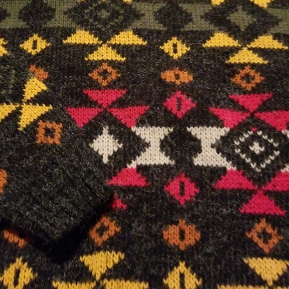 Vintage Sweater - Picture 2 of 2